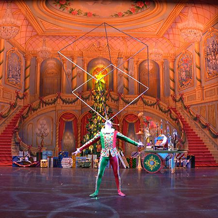 Acto de Cubo Giratorio Festivo