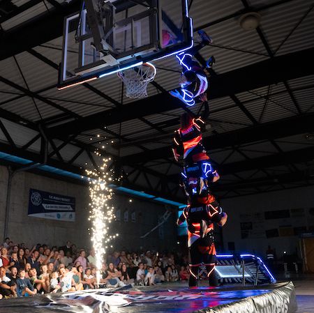 Spectacle de basketball LED