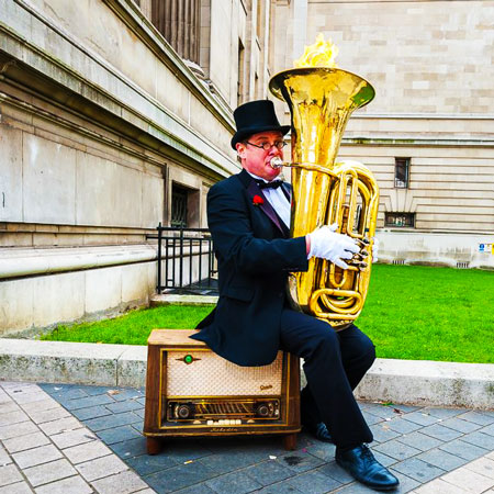 Flamboyant Monsieur Tuba