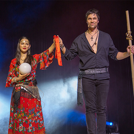 Spectacle de lecture de pensée et de danse gitane