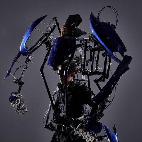 <div>Abbigliamento robot Tokyo</div>