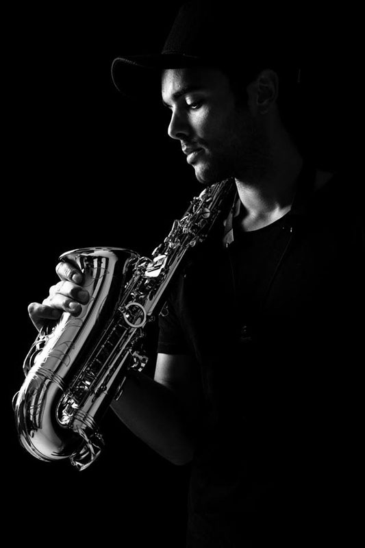 Hire Sax Player France - Chill Out Saxophonist | Saint Tropez