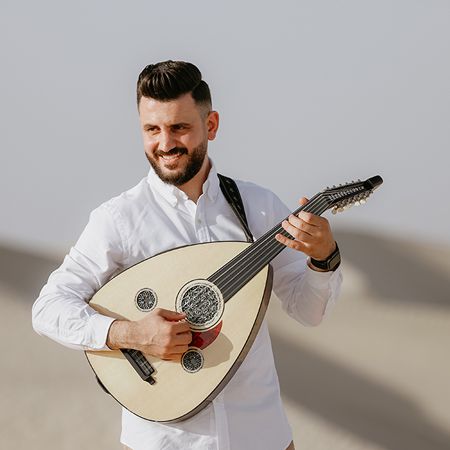  Abu Dhabi Oud Player