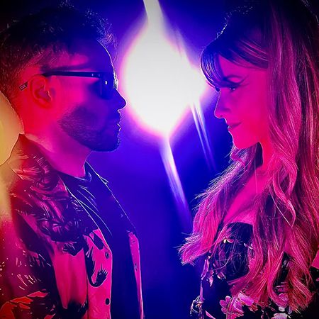 80s Themed Singing Duo