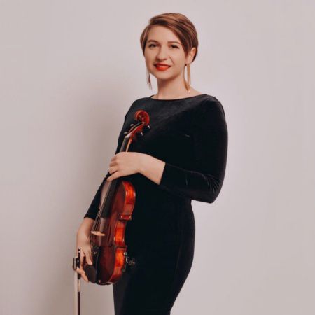 Female Violin Poland