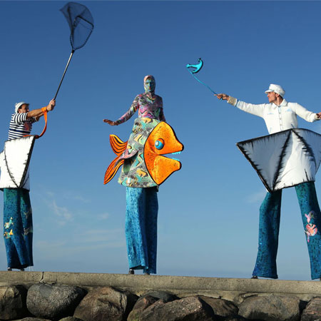 Stilt Walking Sea Heroes