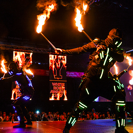 Danseurs de feu et LED Royaume-Uni