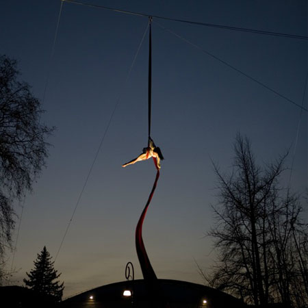 Tightrope Walker & Aerialist