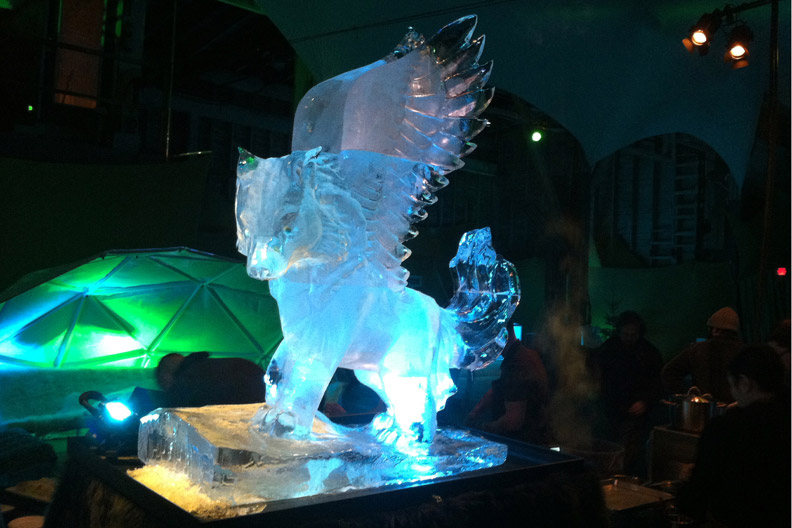 Ice Sculptures For Events Portland - Hire Ice Carver | Scarlett ...