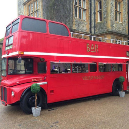 Bar su un autobus Routemaster d'epoca