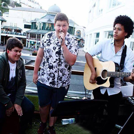 UK Acoustic Covers Trio