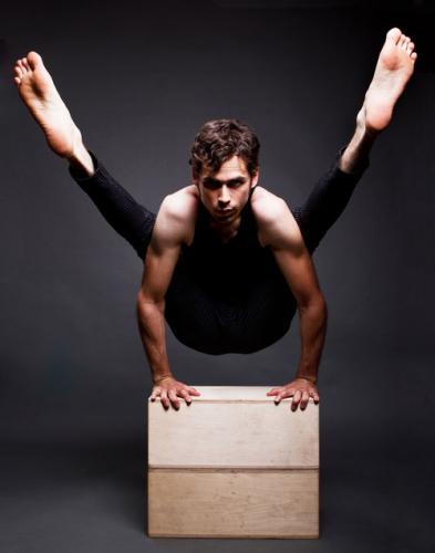 Contortionist New York - Hire Circus Performer | Fire Eater New York