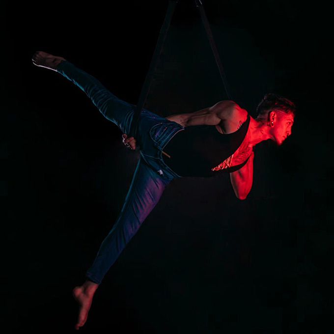 Hire Our Circus & Dance Performer | Scarlett Entertainment