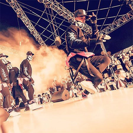 Blocca e Carica: Dance Crew Dubai