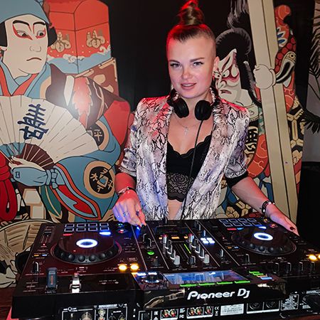 UAE Female Party DJ