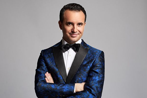 Book Italian Pop Opera Singer UAE | Scarlett Entertainment