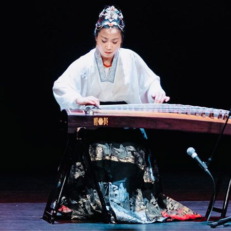 Giocatore tradizionale di Guzheng UK
