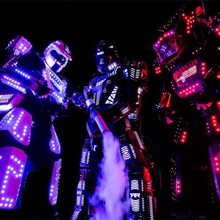 Bailarines gigantes de LED TRON