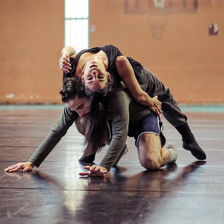 Bailarines Contemporáneos y Acro