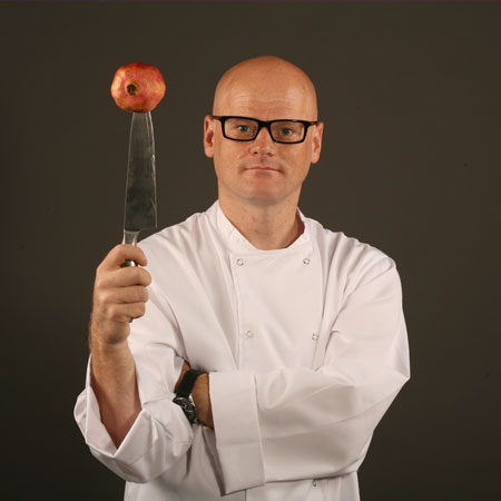 Heston Blumenthal Camminatore su trampoli