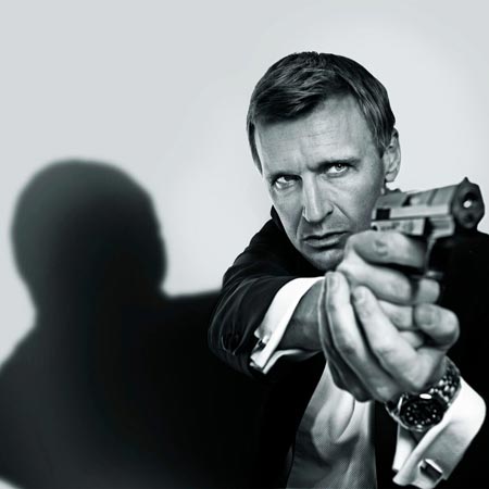 Daniel Craig Impersonator