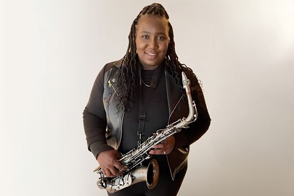 Book A Female Sax Player California | Scarlett Entertainment
