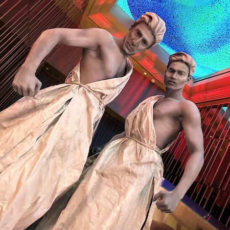 Living Statues in Motion