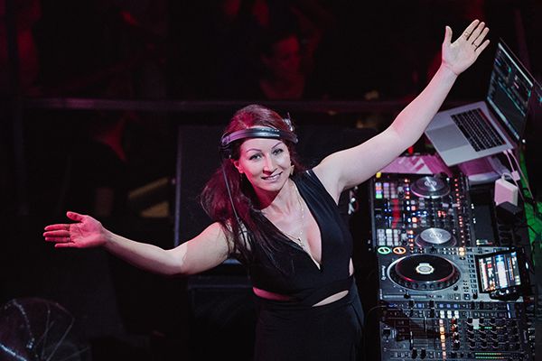 Book DJane Riva | Scarlett Entertainment