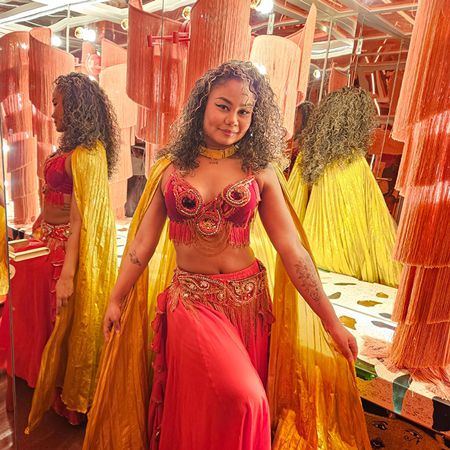 Atto di danza del ventre ad Amsterdam