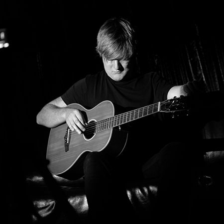Lewis Capaldi Tribute Act