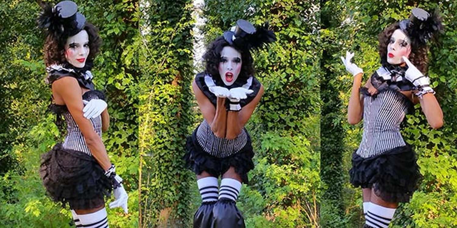 Circus Acts Entertain At Luxury Private Event In Paris