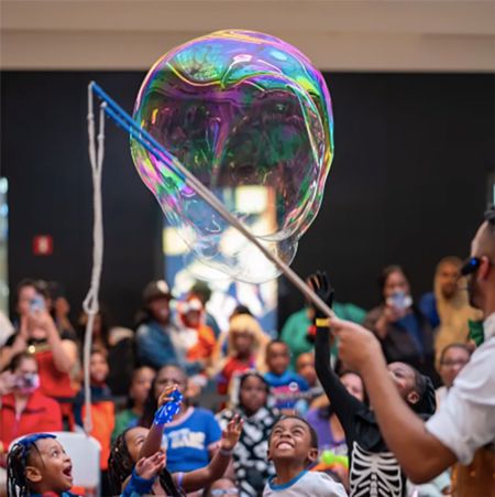 Stage Bubble Show 