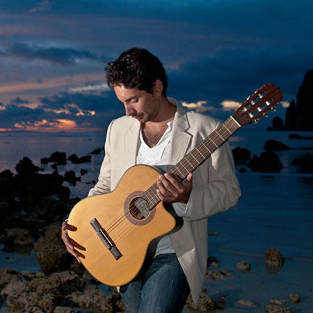 Latin Singer & Guitarist Dubai