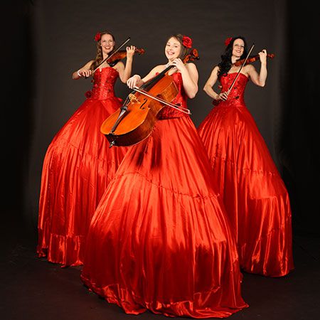 Stilt Violinists