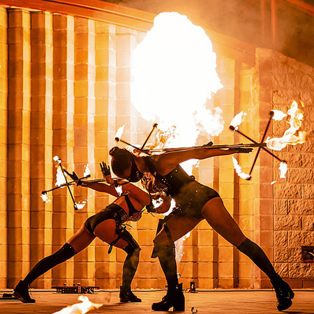 Spectacle de feu féminin