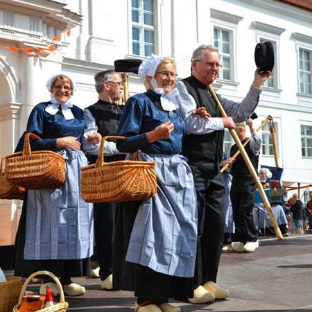 Traditionelle Folklore-Tanzgruppe