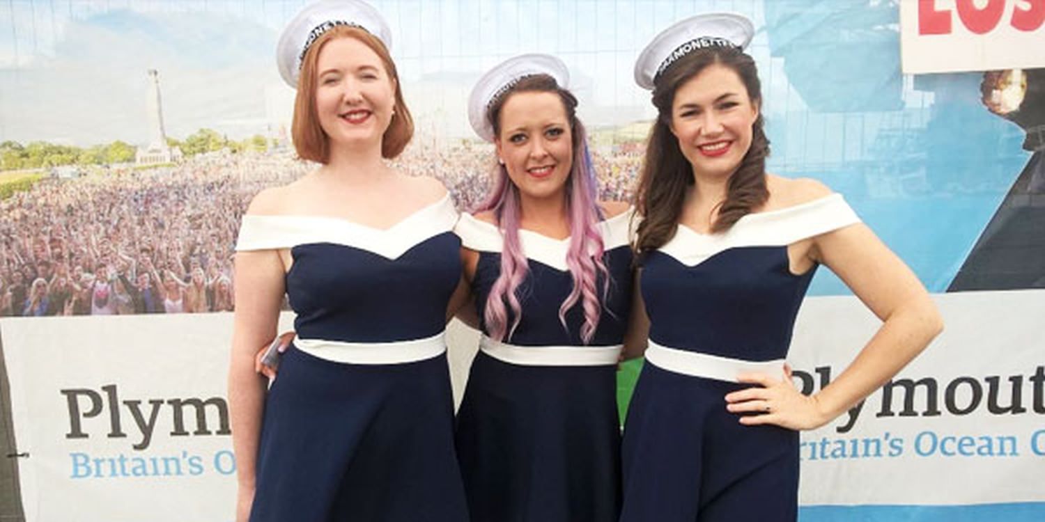 Vintage Trio Entertain At Plymouth Armed Forces Day