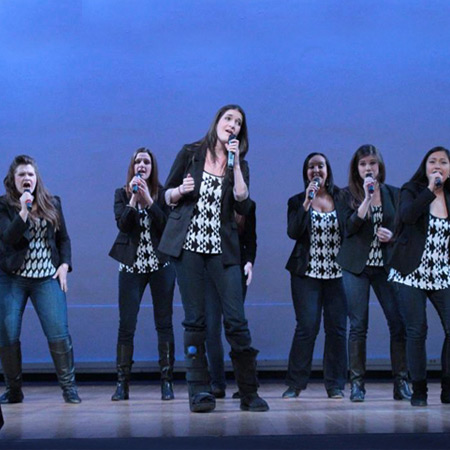Grupo de mujeres a capella