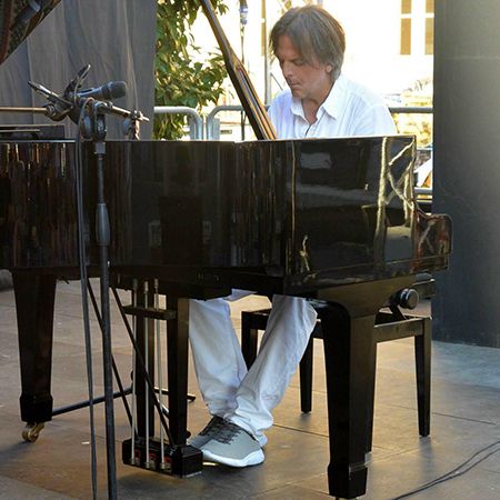 Moderne Konzertpianistin