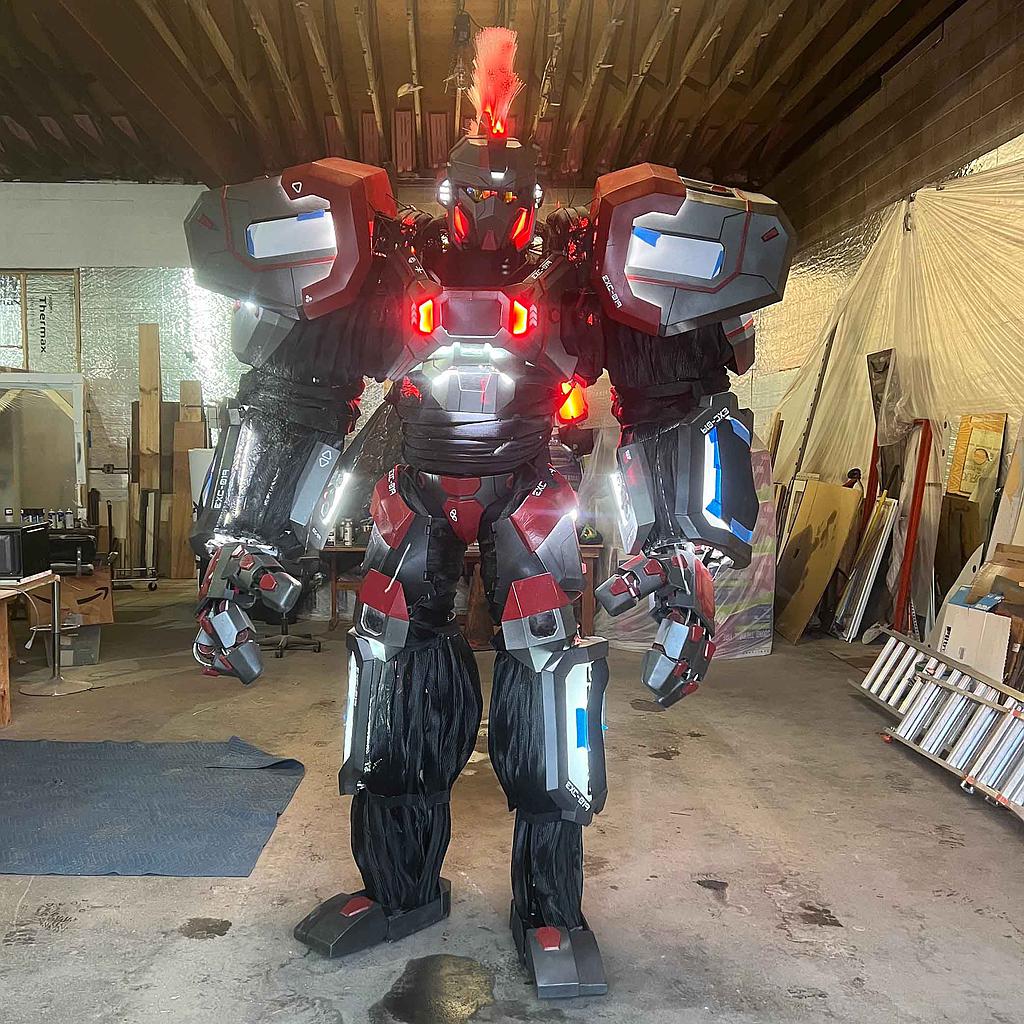 Giant Walkabout Robot Vegas