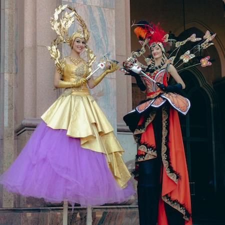 Venetian Themed Walkabout Act