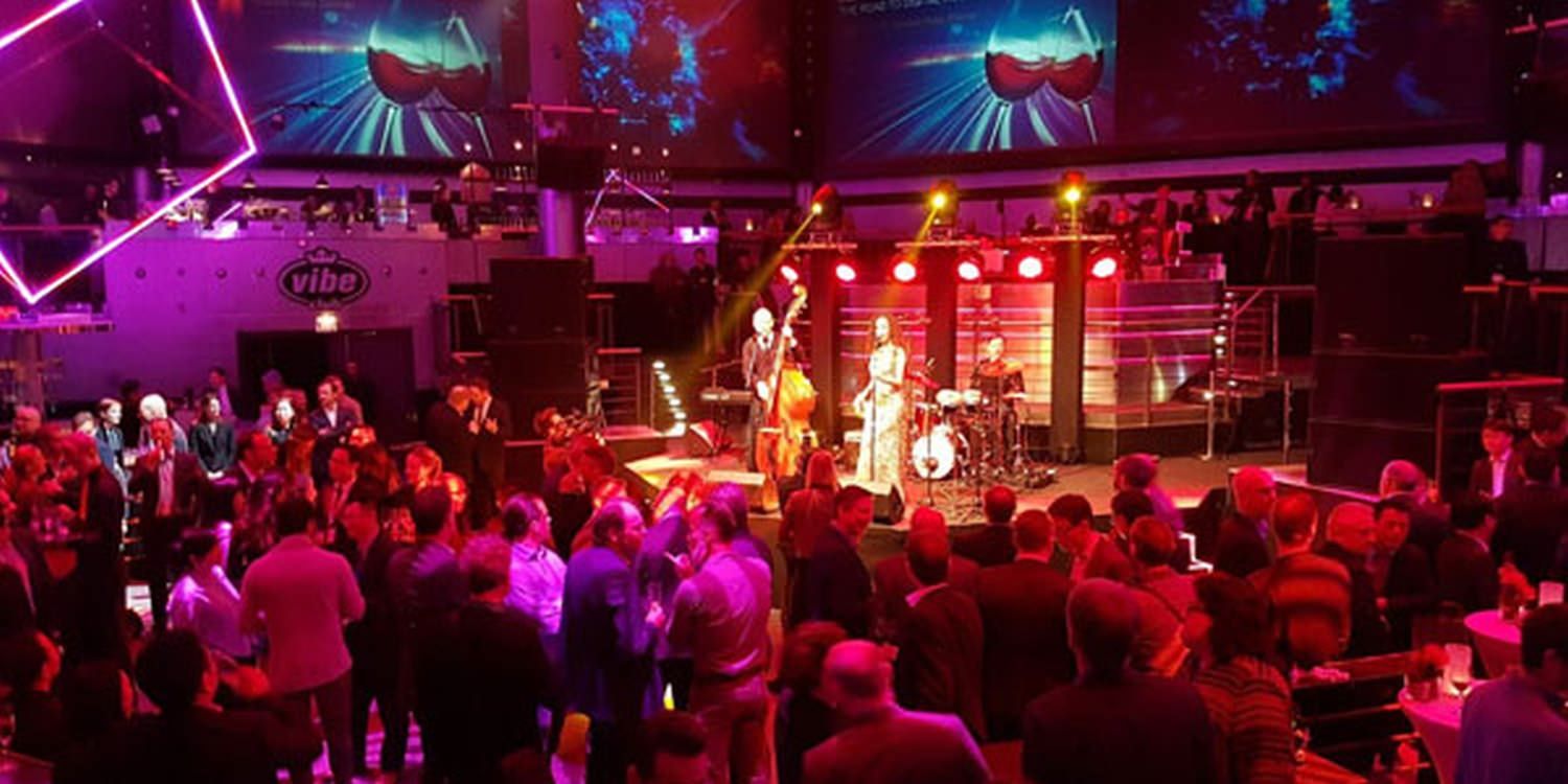 Scarlett Oversee 6-Day Hannover Event