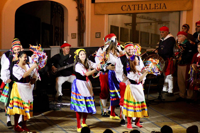 Italian Folk Dancers - Italian Folk Musicians | Scarlett Entertainment ...