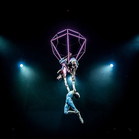 LED Diamond Aerial Act