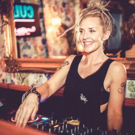 DJ Lindy Layton