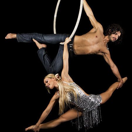 Acrobatic Aerial Duo