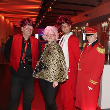 Falsche Paparazzi und Reporter