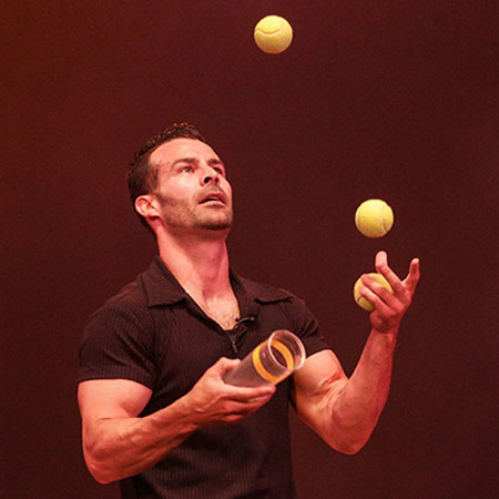 Spectacle de jonglerie comique à Vegas