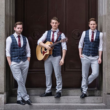 Roaming Vocal Harmony Trio