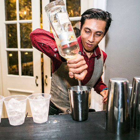 Bartenders de estilo y Mixólogos